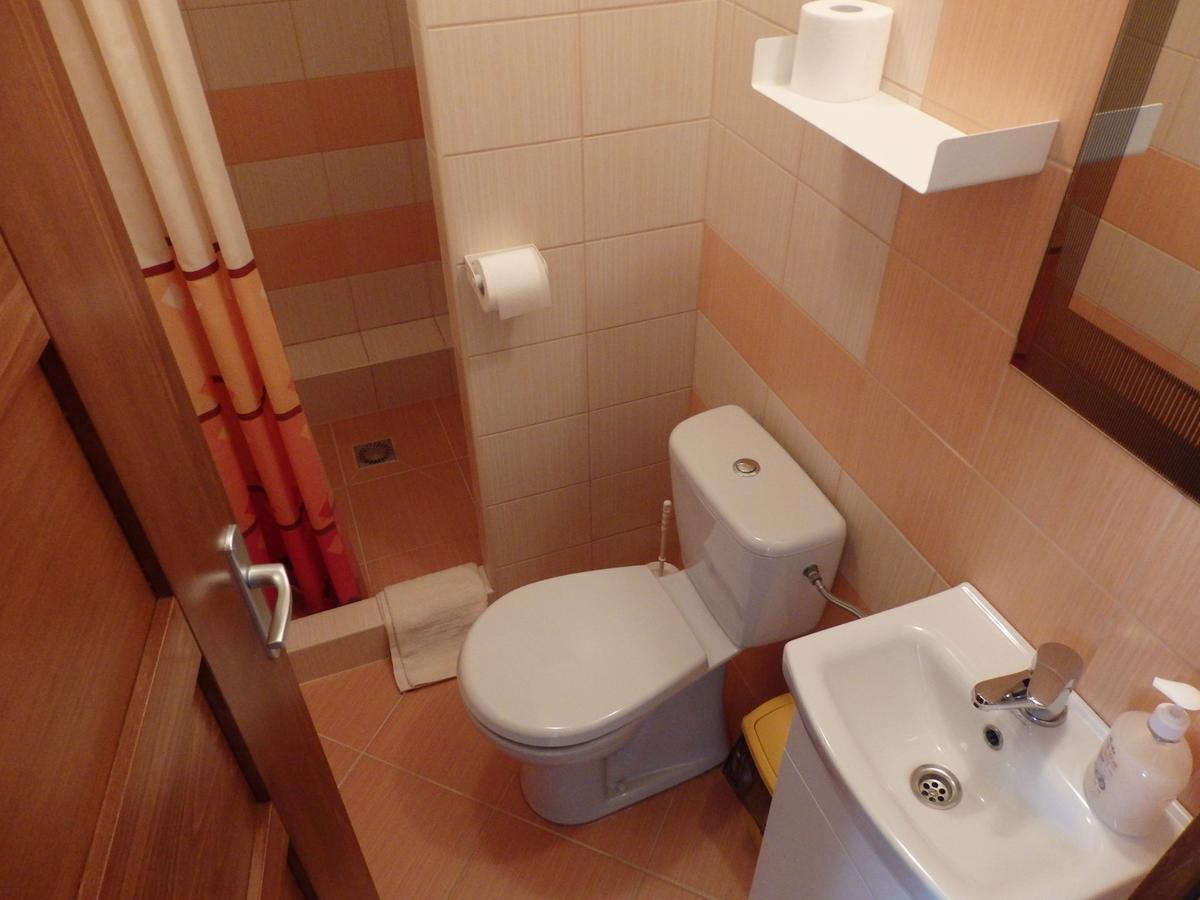 Pivnicka Pod Cachtickym Hradom Hotel Čachtice Exterior foto